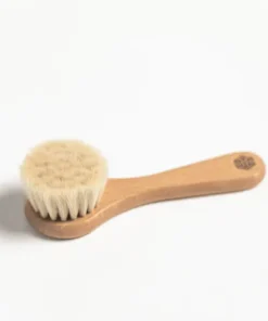 Face Brush nested goat